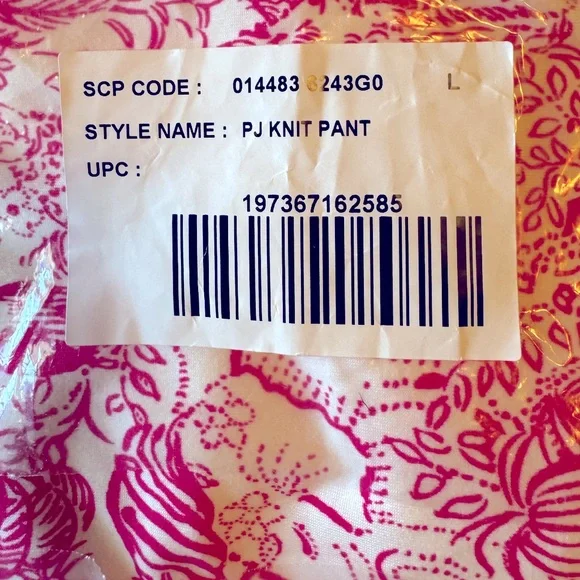 NWT! ❤️NEW 2025 PATTERN!❤️ Lilly Pulitzer PJ Pants Raspberry Rouge Size L - Picture 6 of 9